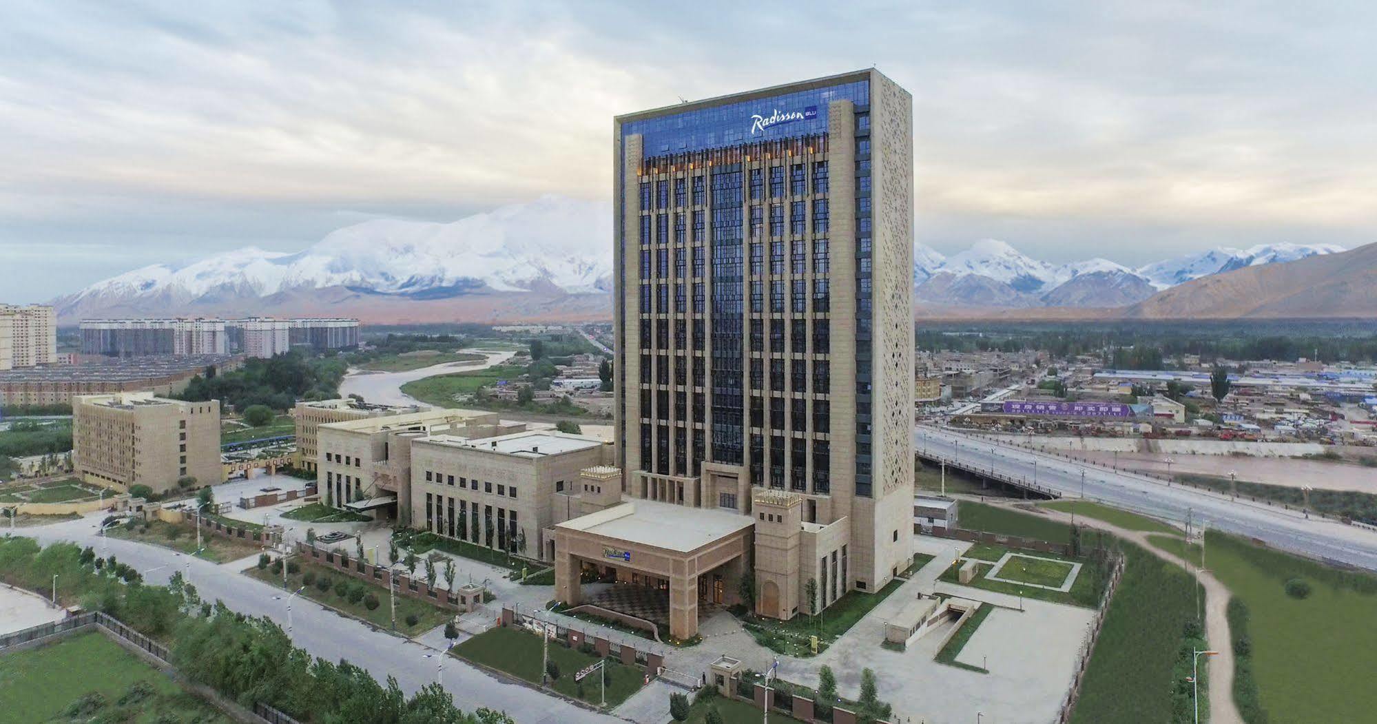 Radisson Blu Hotel Kachgar Extérieur photo