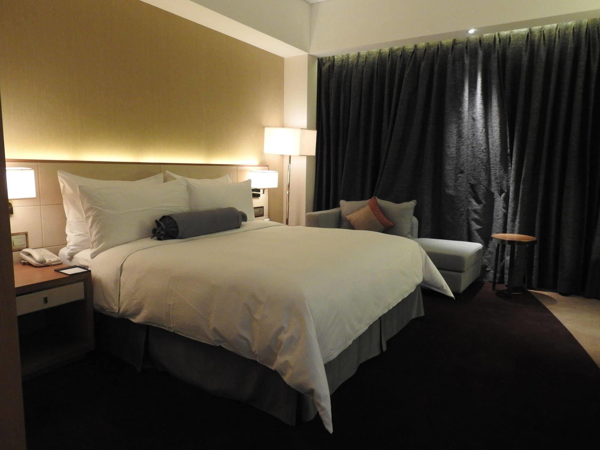 Radisson Blu Hotel Kachgar Extérieur photo